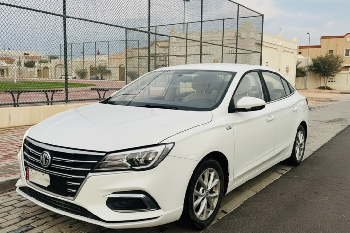 2021 MG 5 COM - White